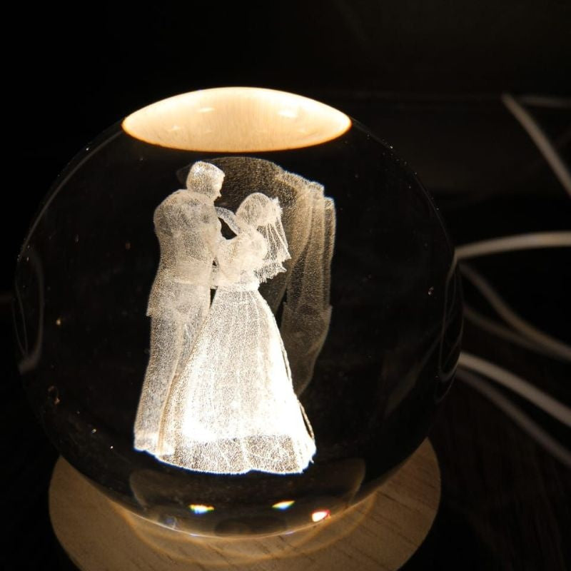 Personalized 3D Wedding Couple Crystal Lamp